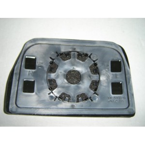 Compra CRISTAL RETROVISOR IZQUIERDO CONVEXO INFERIOR(2014.03-BRACO LARGO) IVECO IVECO DAILY 06- al mejor precio en todocarrocerí