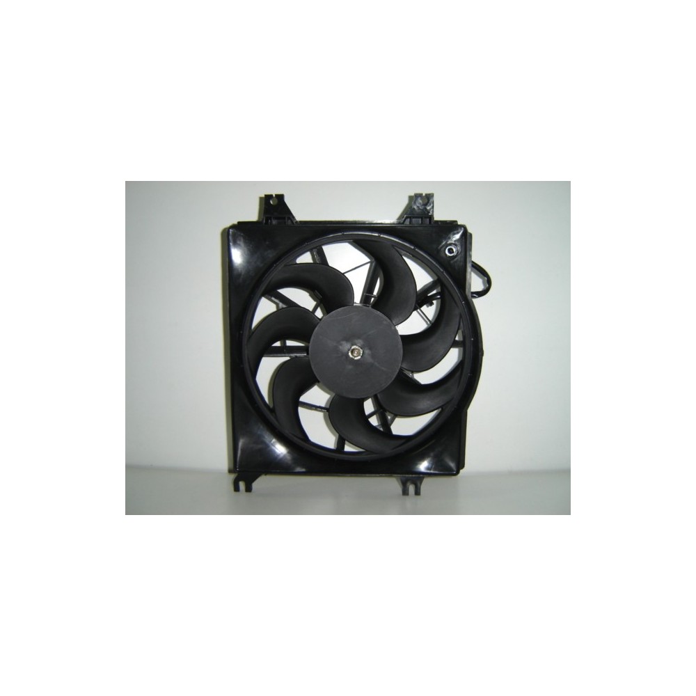 Compra ELECTROVENTILADOR RAD. HYUNDAI HYUNDAI ACCENT 95- al mejor precio en todocarrocería.com