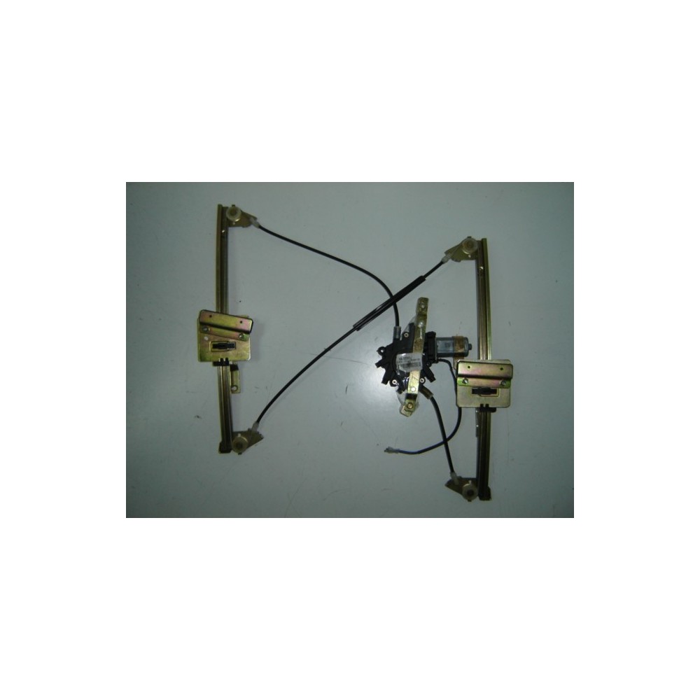 Achetez LEVAGE DE VITRE ÉLECTRIQUE AVANT DROIT AUDI AUDI A4 94- au meilleur prix sur todocarrocería.com