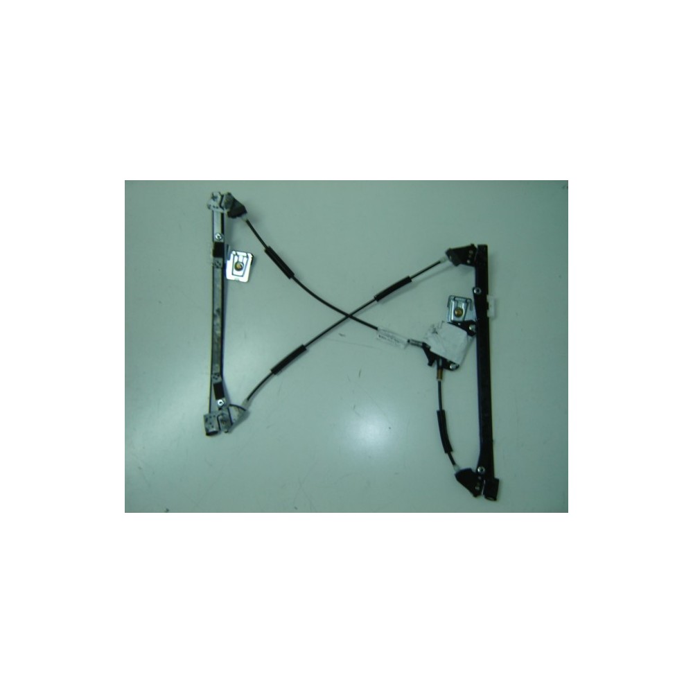 Achetez LEVAGE DE VITRE ÉLECTRIQUE AVANT GAUCHE 2P (C/CONFORT S/MOTEUR) VW VW POLO 02-09 au meilleur prix sur todocarrocería.com
