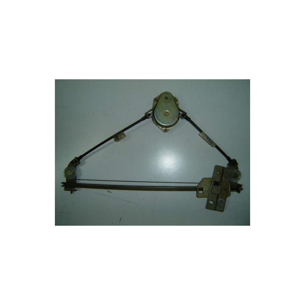 Compra ELEVALUNAS MANUAL DELANTERO DERECHO ALFA ALFA 33 -89 al mejor precio en todocarrocería.com