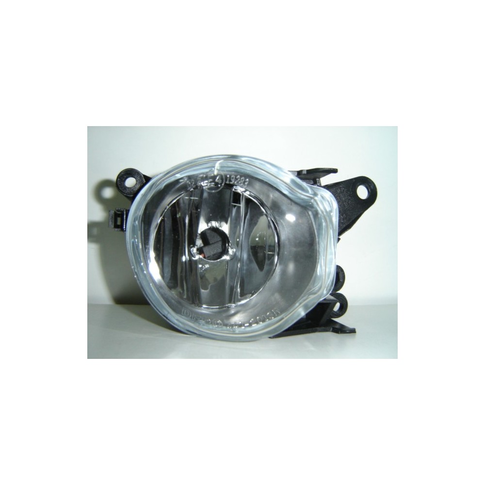 Achetez PHARE ANTI-BROUILLARD DROIT AUDI AUDI A4 99-00 au meilleur prix sur todocarrocería.com