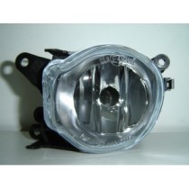 Compra FARO ANTINIEBLA IZQUIERDO AUDI AUDI A4 99-00 al mejor precio en todocarrocería.com
