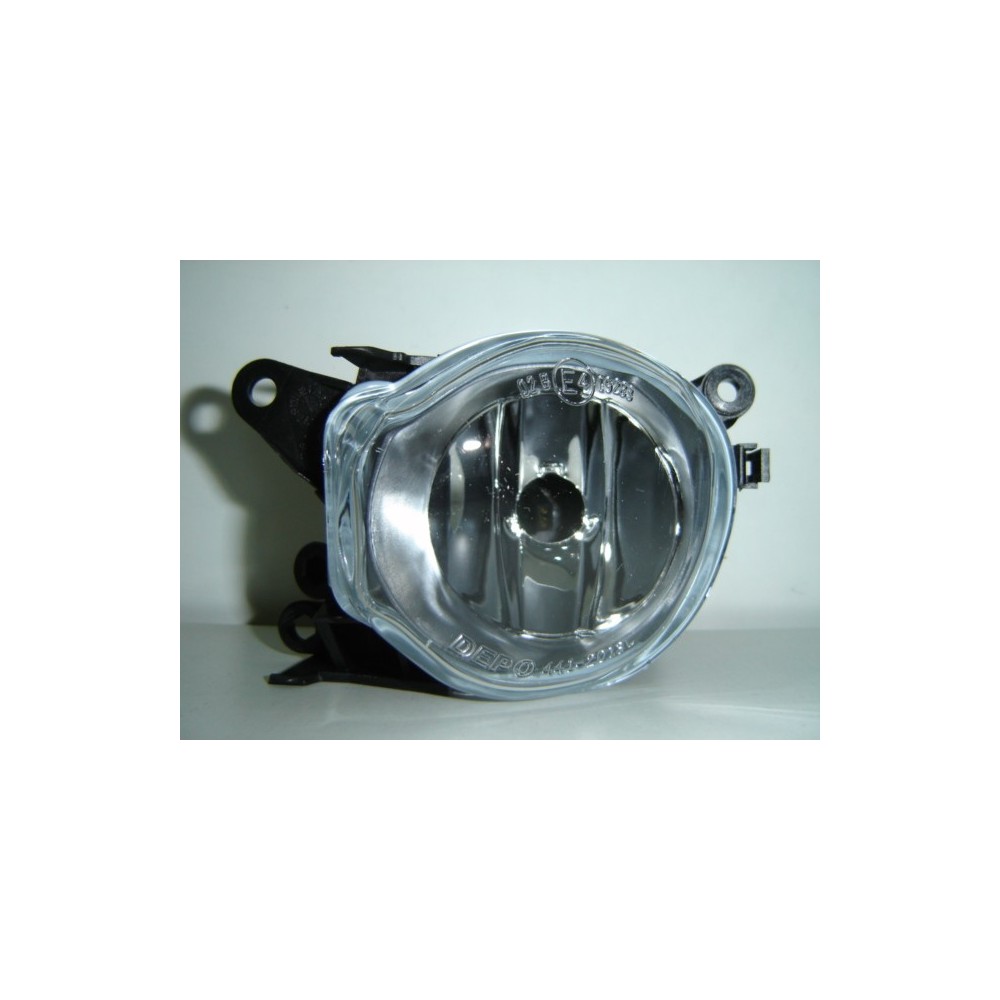 Compra FARO ANTINIEBLA IZQUIERDO AUDI AUDI A4 99-00 al mejor precio en todocarrocería.com