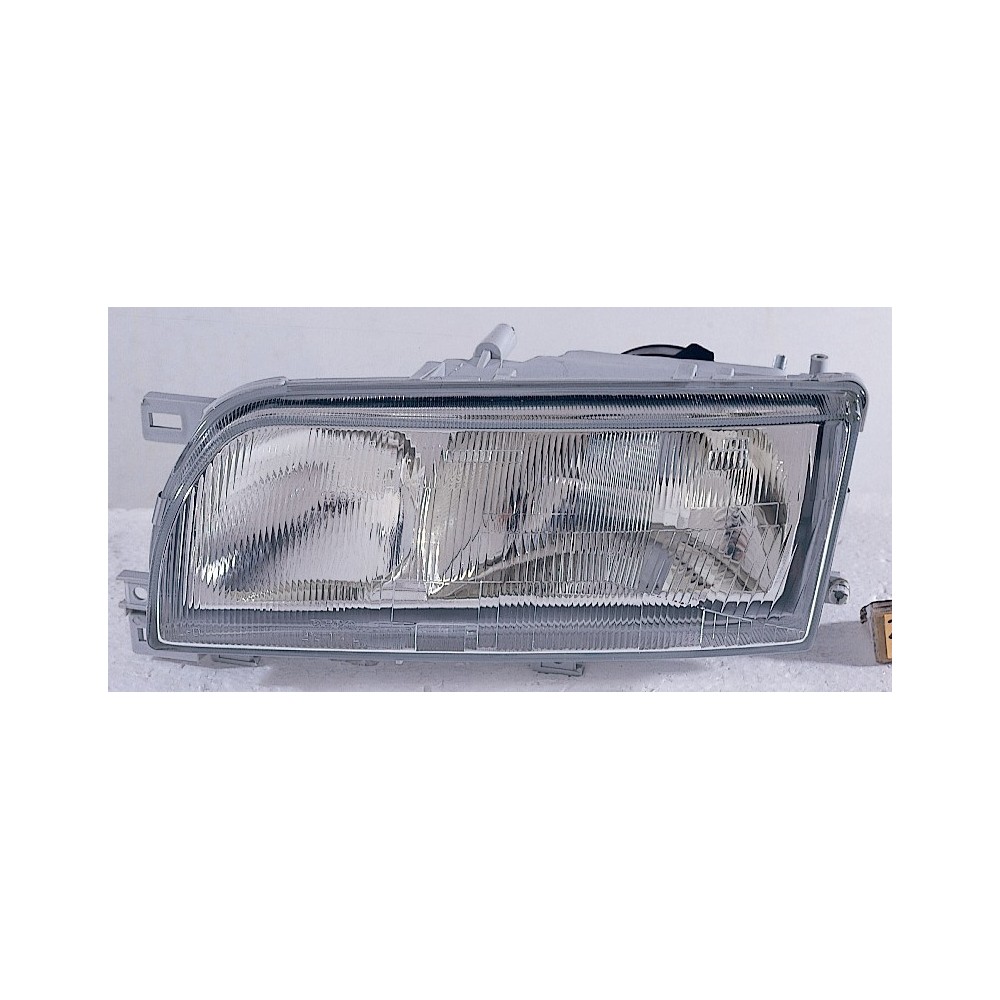 Compra FARO DERECHO ELÉCTRICO NISSAN NISSAN PRIMERA 90- al mejor precio en todocarrocería.com