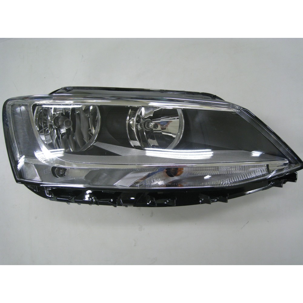 Achetez PHARE DROIT ÉLECTRIQUE AVEC MOTEUR I/NOIR (H7) VW VW JETTA 11- au meilleur prix sur todocarrocería.com