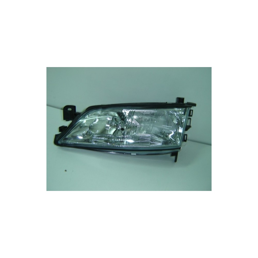Achetez PHARE GAUCHE ÉLECTRIQUE (T/VALEO) OPEL OPEL VECTRA 95- au meilleur prix sur todocarrocería.com