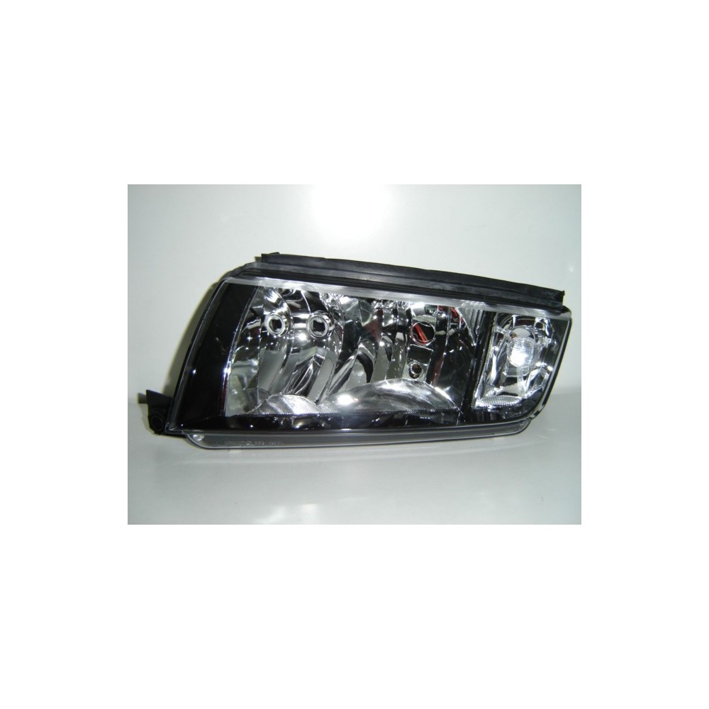 Compra FARO IZQUIERDO ELÉCTRICO I/NEGRO SKODA SKODA FABIA 99- al mejor precio en todocarrocería.com