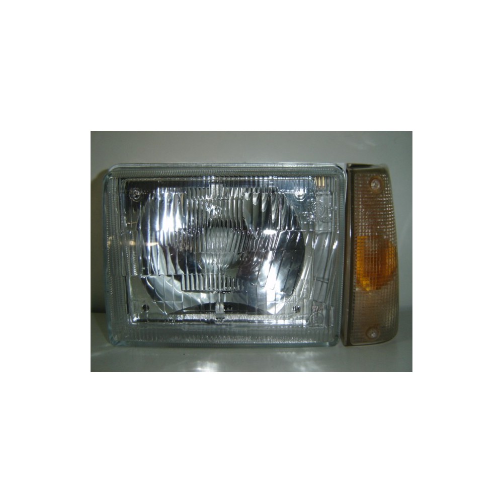 Compra FARO IZQUIERDO FAROIM BLANCO FIAT FIAT PANDA 86- al mejor precio en todocarrocería.com
