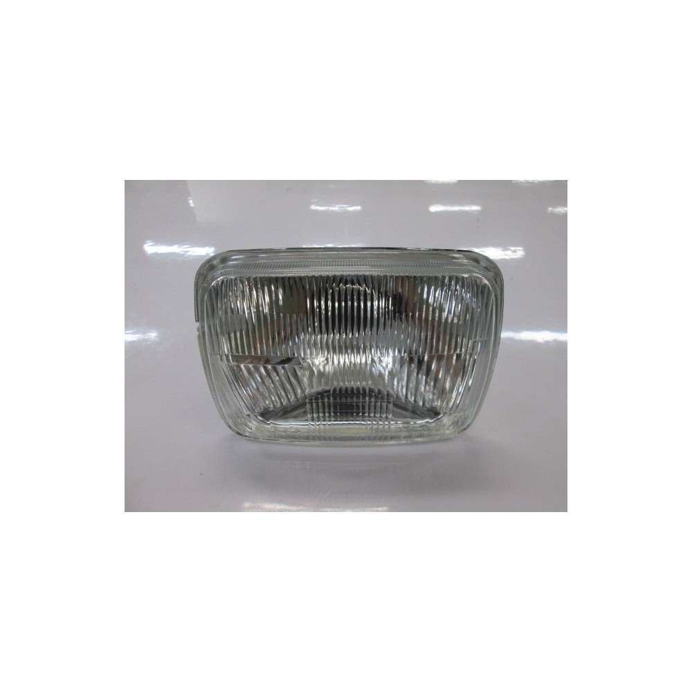 Achetez PHARE UNIVERSEL RECTANGLE VOITURES JAPONAISES AVEC MINIMUM (179,8x129,5) BEDFORD au meilleur prix sur todocarrocería.com