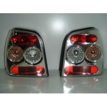Achetez le KIT FEU ARRIÈRE (VERRE TUNING) VW VW POLO 94- au meilleur prix sur todocarrocería.com.