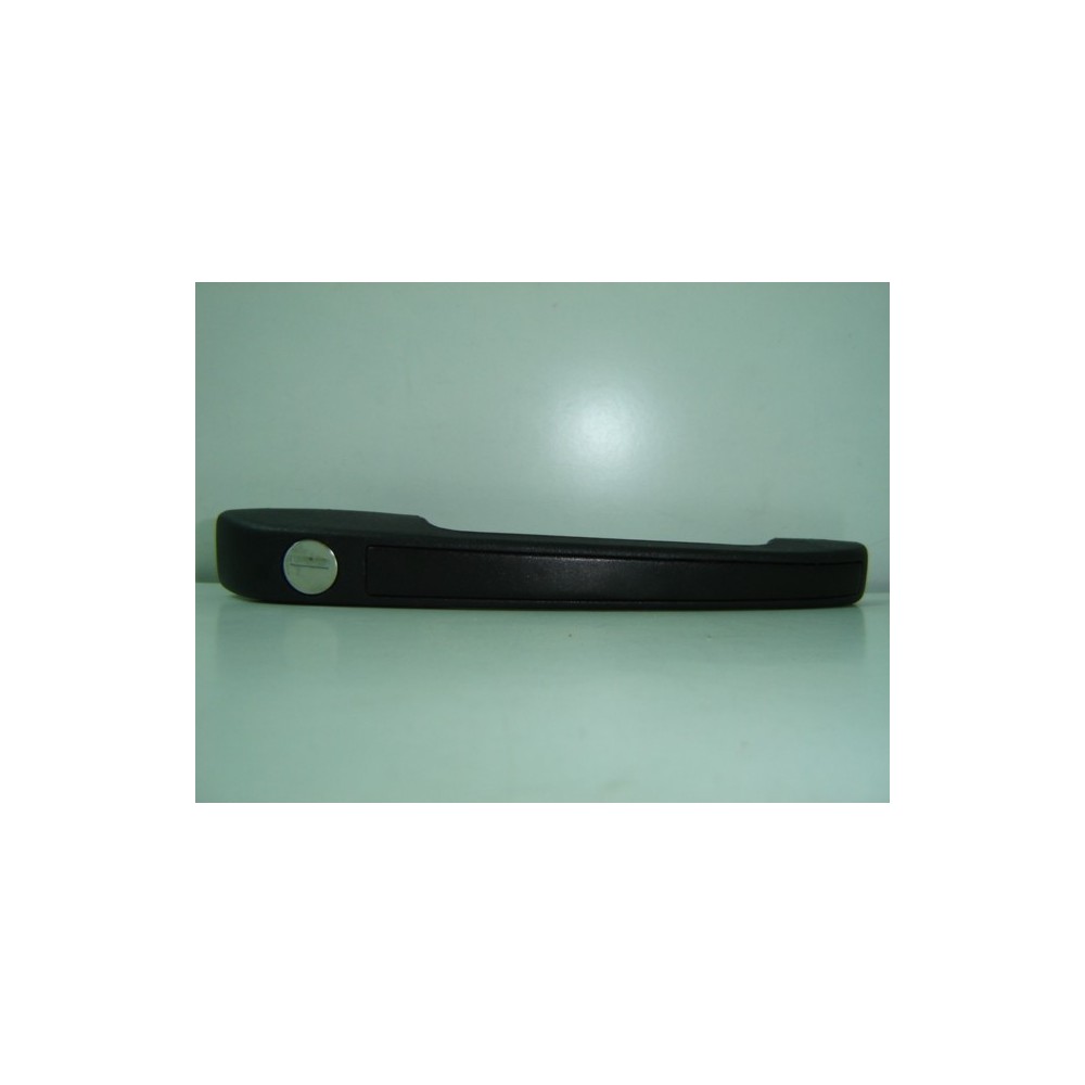 Compra MANETA DE PUERTA DELANTERO DERECHO C/LLAVE NEGRO VW VW GOLF/PASSAT 88 al mejor precio en todocarrocería.com