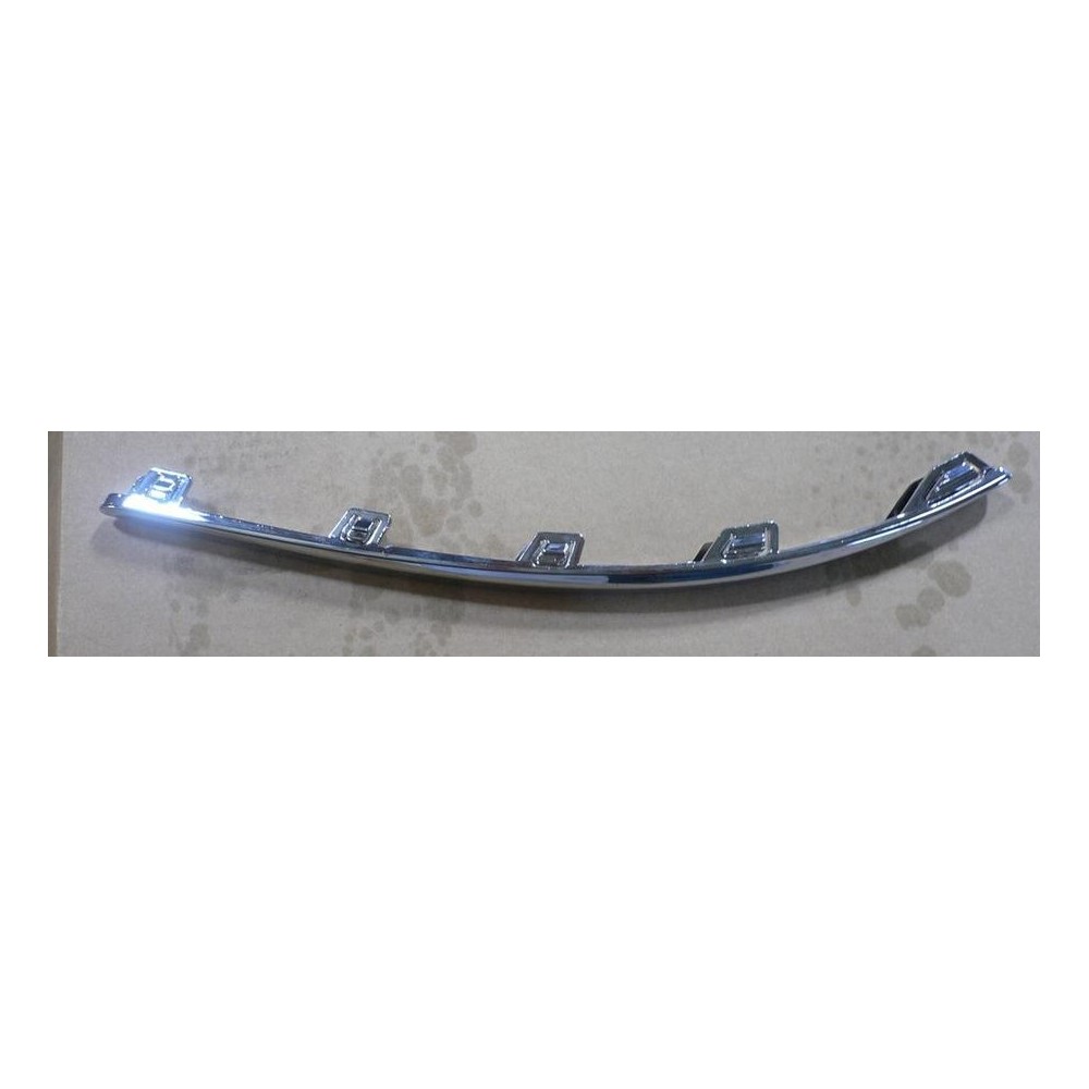 Compra MOLDURA PARAGOLPES DELANTERO IZQUIERDO CROMADO(SW) HYUNDAI HYUNDAI I30 07- al mejor precio en todocarrocería.com