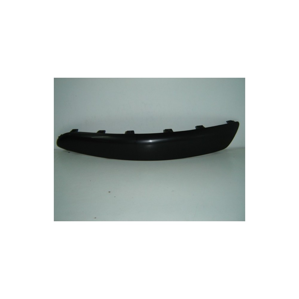 Compra MOLDURA PARAGOLPES DELANTERO IZQUIERDO NEGRO PEUGEOT PEUGEOT 307 01- al mejor precio en todocarrocería.com
