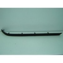 Compra MOLDURA PARAGOLPES TRASERO DERECHO NEGRO BMW BMW E39 95- al mejor precio en todocarrocería.com