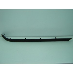 Compra MOLDURA PARAGOLPES TRASERO DERECHO NEGRO BMW BMW E39 95- al mejor precio en todocarrocería.com