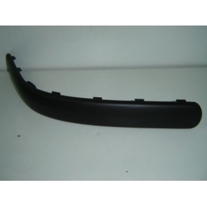 Compra MOLDURA PARAGOLPES TRASERO IZQUIERDO NEGRO VW VW GOLF 97- al mejor precio en todocarrocería.com