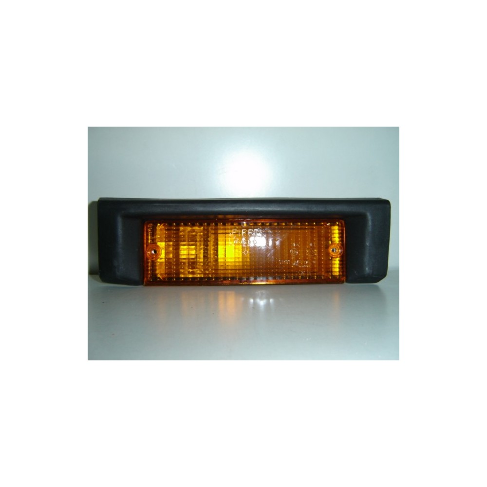 Compra PILOTO DELANTERO DERECHO BMW BMW E30 83-87 al mejor precio en todocarrocería.com