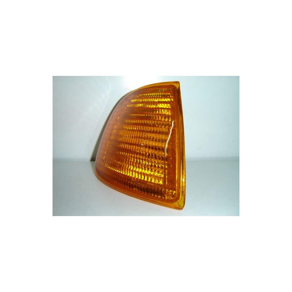 Achetez FEU AVANT DROIT (JAUNE)(AVEC DOUILLE) VW SEAT INCA/VW CADDY 97- au meilleur prix sur todocarrocería.com