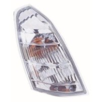 Compra PILOTO DELANTERO DERECHO BLANCO NISSAN NISSAN X-TRAIL 01- al mejor precio en todocarrocería.com