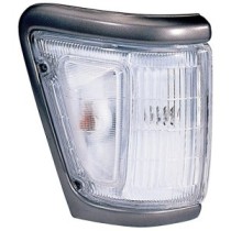 PHARE AVANT GAUCHE 4WD TOYOTA HILUX LN105 1989.01- 108.901021