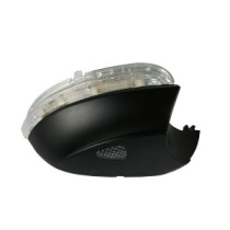 Compra PILOTO LATERAL DERECHO C/LUZ CORTESIA RETROVISOR VW VW GOLF 08- al mejor precio en todocarrocería.com