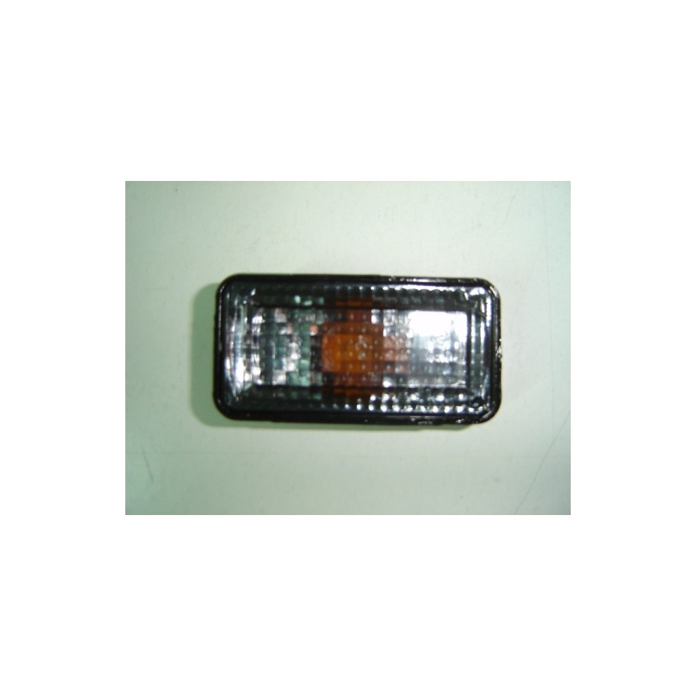 Achetez FEU LATÉRAL DROIT/GAUCHE (FUMÉ) VW VW GOLF 91-94 au meilleur prix sur todocarrocería.com