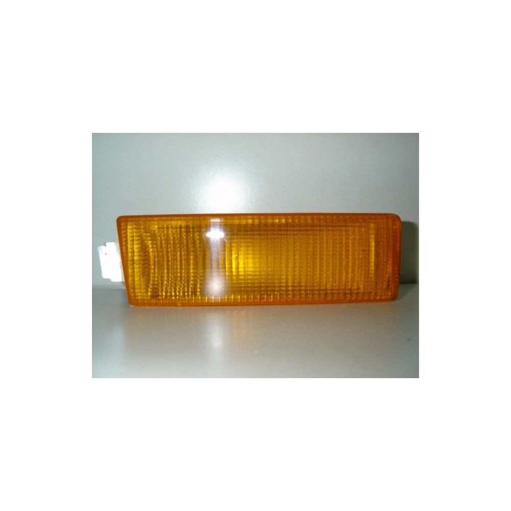 Compra PILOTO PARAGOLPES DELANTERO DERECHO CITROEN CITROEN C15 84- al mejor precio en todocarrocería.com