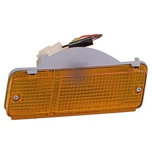 Achetez FEU DE BUMPER AVANT GAUCHE TOYOTA TOYOTA HILUX LN55/56 au meilleur prix sur todocarrocería.com.