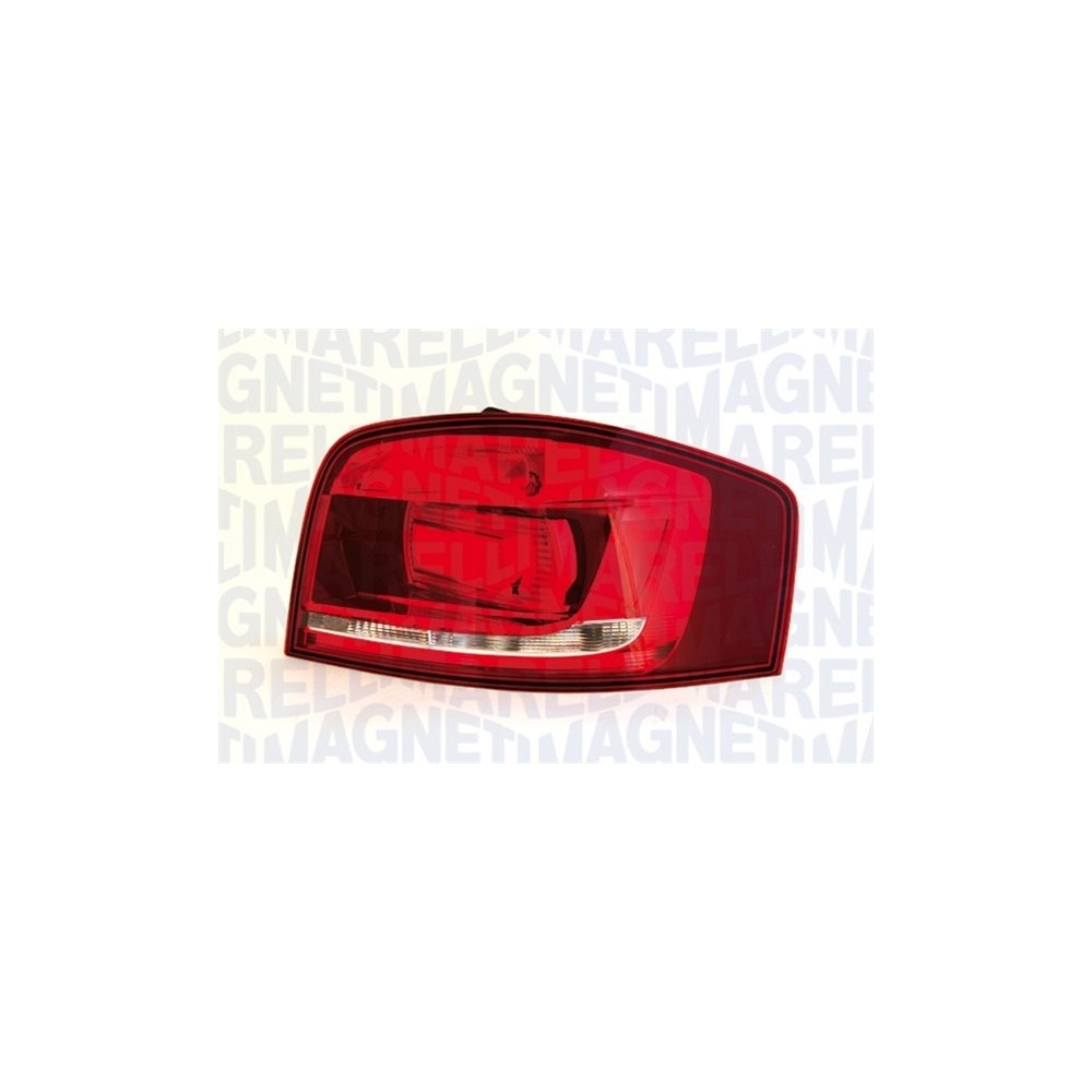 Compra PILOTO TRASERO C/M.ATRAS DERECHO MAGNETI MARELLI AUDI AUDI A3 BLACK LINE 10- al mejor precio en todocarrocería.com