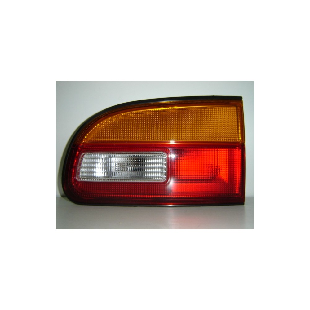 Compra PILOTO TRASERO CENTRAL DERECHO MITSUBISHI MITSU L400 95- al mejor precio en todocarrocería.com