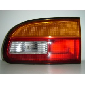 Compra PILOTO TRASERO CENTRAL DERECHO MITSUBISHI MITSU L400 95- al mejor precio en todocarrocería.com