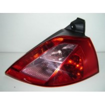 Achetez FEU ARRIÈRE DROIT (3/5 PORTES) RENAULT RENAULT MEGANE 02- au meilleur prix sur todocarrocería.com