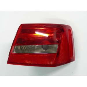 Compra PILOTO TRASERO DERECHO (4 PUERTAS) AUDI AUDI A6 11- al mejor precio en todocarrocería.com