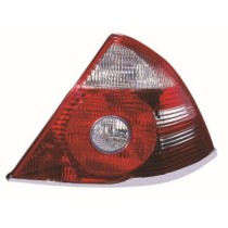 Achetez FEU ARRIÈRE DROIT (4 PORTES) FORD FORD MONDEO 04- au meilleur prix sur todocarrocería.com