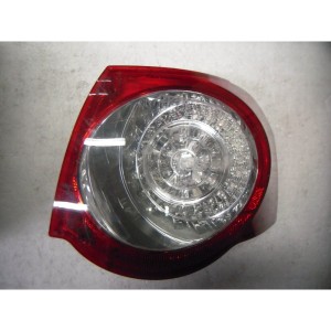 Achetez FEU ARRIÈRE DROIT (EXTÉRIEUR SW LED) VW VW PASSAT 05- au meilleur prix sur todocarrocería.com