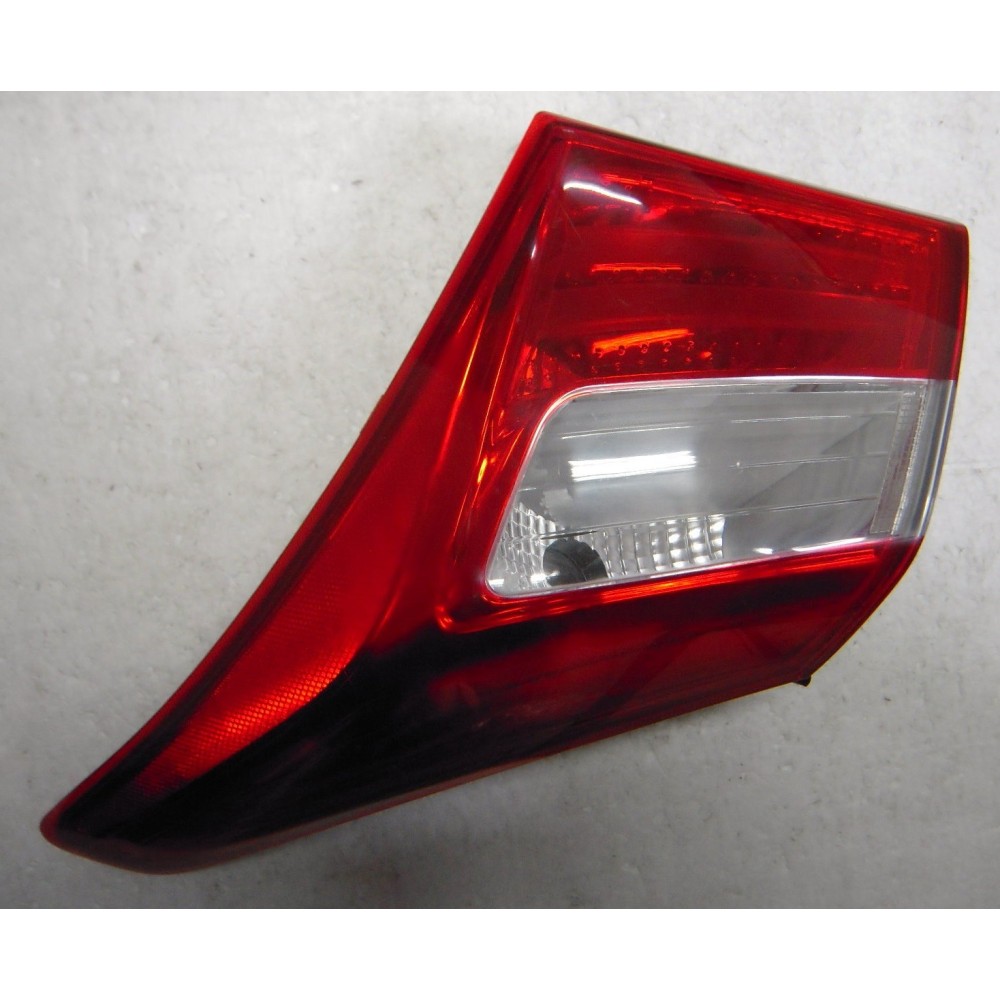 Achetez FEU ARRIÈRE DROIT (EXTÉRIEUR)(H/B) HYUNDAI HYUNDAI I30 H/B 13- au meilleur prix sur todocarrocería.com