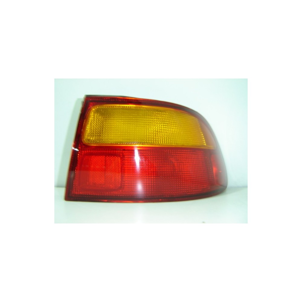 Compra PILOTO TRASERO DERECHO (EXTERIOR)(H/B)(3P) HONDA HONDA CIVIC 92- al mejor precio en todocarrocería.com