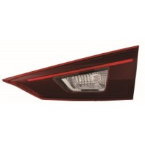 Compra PILOTO TRASERO DERECHO (MEIO)(4 PUERTAS) MAZDA MAZDA 3 4P 14- al mejor precio en todocarrocería.com