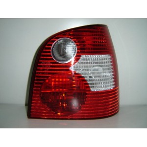 Compra PILOTO TRASERO DERECHO (ROJO+BLANCO) VW VW POLO 02- al mejor precio en todocarrocería.com