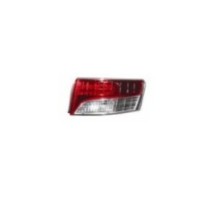 Compra PILOTO TRASERO DERECHO (SEDAN) TOYOTA TOYOTA AVENSIS 09- al mejor precio en todocarrocería.com