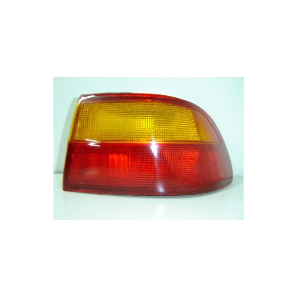 Achetez FEU ARRIÈRE DROIT (BERLINE)(EXTÉRIEUR)(4 PORTES/COUPÉ) HONDA HONDA CIVIC 92- au meilleur prix sur todocarrocería.com