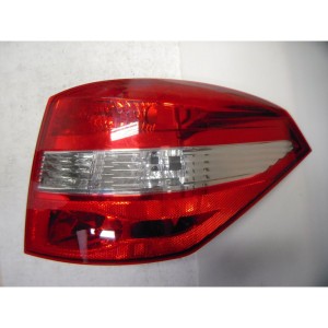 Achetez FEU ARRIÈRE DROIT (SW) RENAULT RENAULT LAGUNA 08- au meilleur prix sur todocarrocería.com.