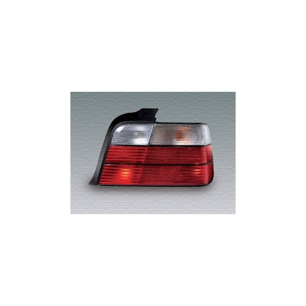 Compra PILOTO TRASERO DERECHO BLANCO MAGNETI MARELLI (4 PUERTAS) BMW BMW E36 91- al mejor precio en todocarrocería.com