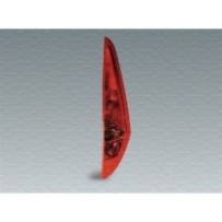 Compra PILOTO TRASERO DERECHO COMPLETO MAGNETI MARELLI (3P) FIAT FIAT PUNTO 99- al mejor precio en todocarrocería.com