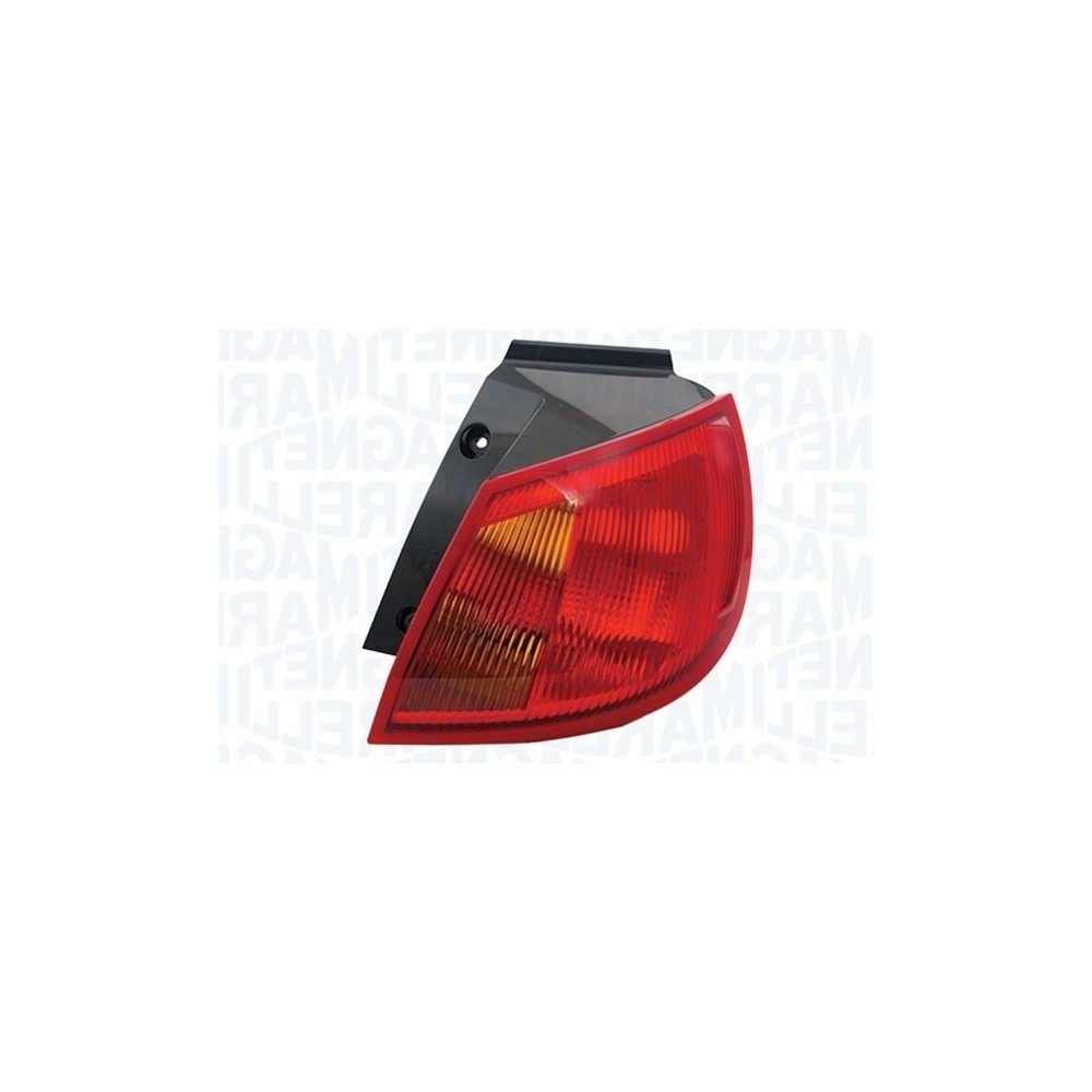 Achetez FEU ARRIÈRE DROIT EXTÉRIEUR MAGNETI MARELLI (3P) MITSUBISHI MITSUBISHI COLT 04- au meilleur prix sur todocarrocería.com