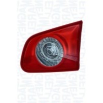 Compra PILOTO TRASERO DERECHO MEIO MAGNETI MARELLI (SW) VW VW PASSAT 05- al mejor precio en todocarrocería.com
