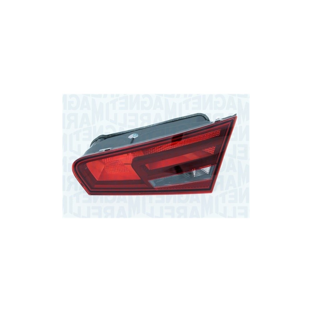 Achetez FEU ARRIÈRE DROIT HAYON MAGNETI MARELLI (3P) AUDI AUDI A3 PQ37 13- au meilleur prix sur todocarrocería.com