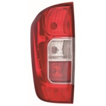 Compra PILOTO TRASERO IZQUIERDO NISSAN NISSAN NAVARA 14- al mejor precio en todocarrocería.com