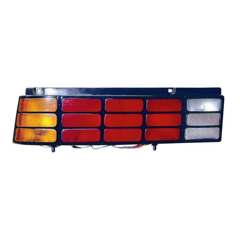 Compra PILOTO TRASERO IZQUIERDO SUZUKI SUZUKI SWIFT 89-92 al mejor precio en todocarrocería.com